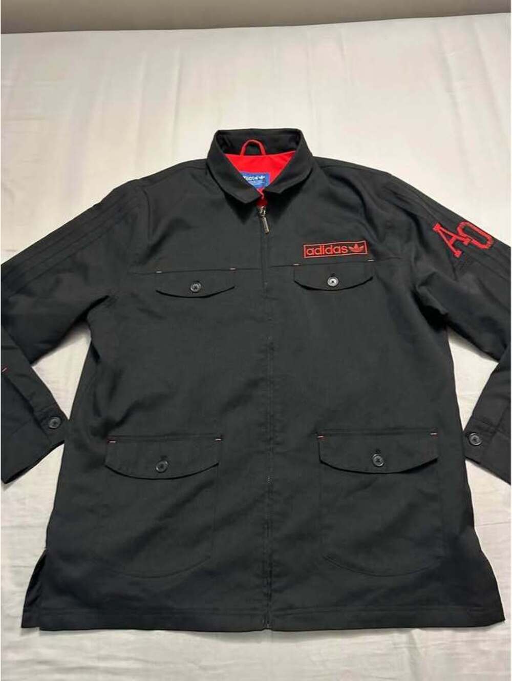 Adidas Originals AO Zip - Up Workwear Jacket
Mens Size XL Used Like New $40